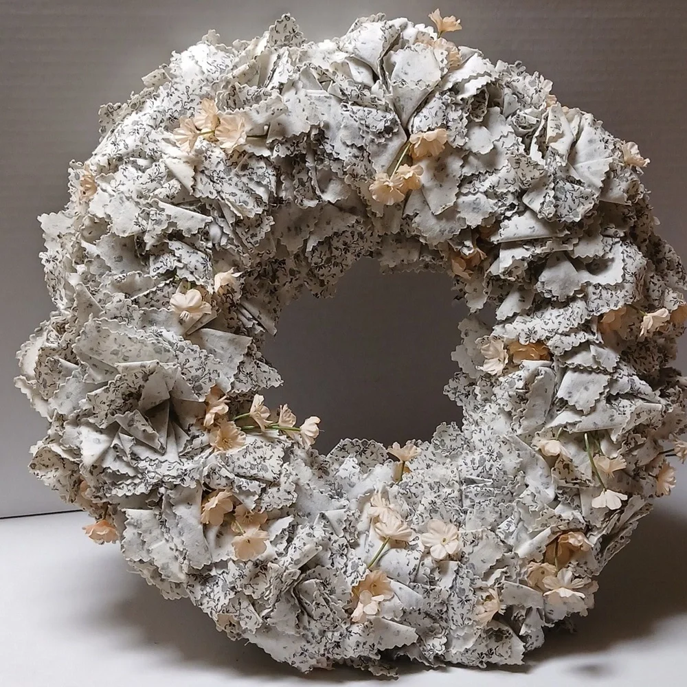 Handcrafted Elegant Cream Gray Holiday Wreath NEW